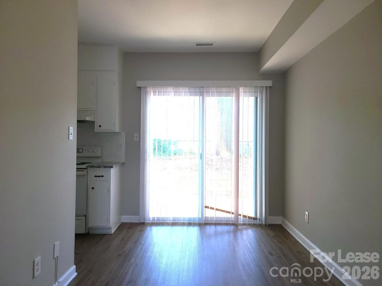 1308 Larkfield Ln #F - Photo 6 of 9