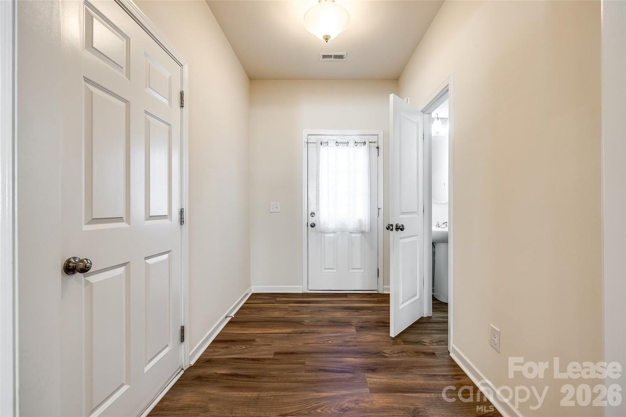 524 Hunters Dance Rd - Photo 3 of 29