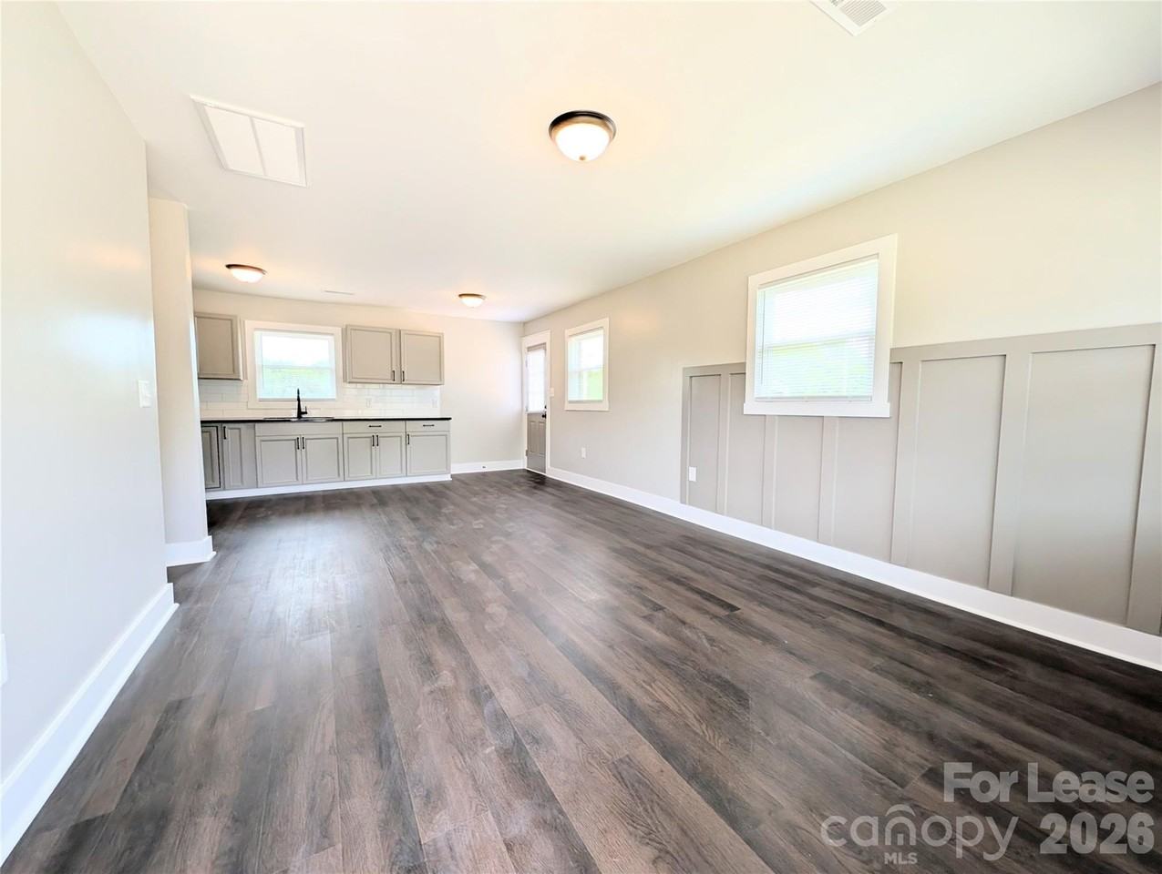 202 Ebenezer Rd - Photo 3 of 14
