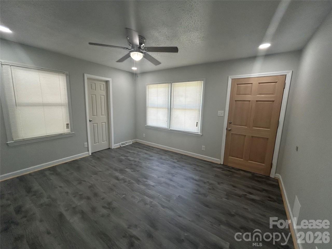 5006 Myers Rd - Photo 2 of 16
