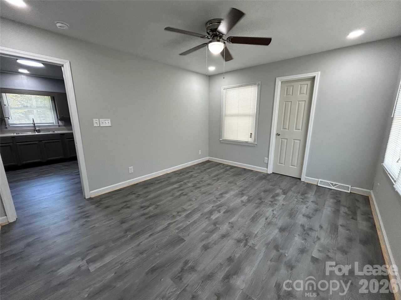 5006 Myers Rd - Photo 3 of 16