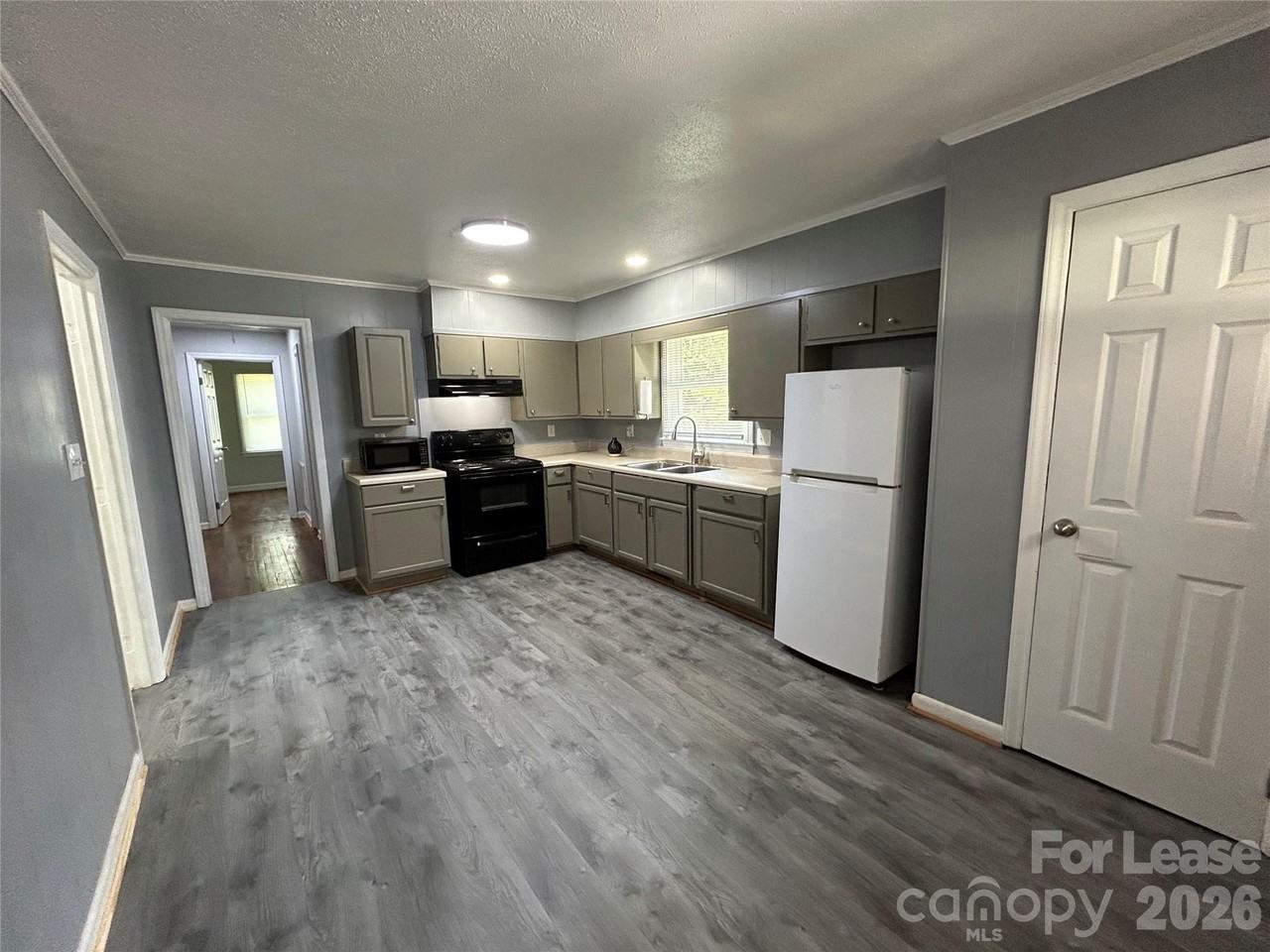 5006 Myers Rd - Photo 4 of 16