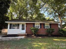 featured image of 807 E 4th Ave