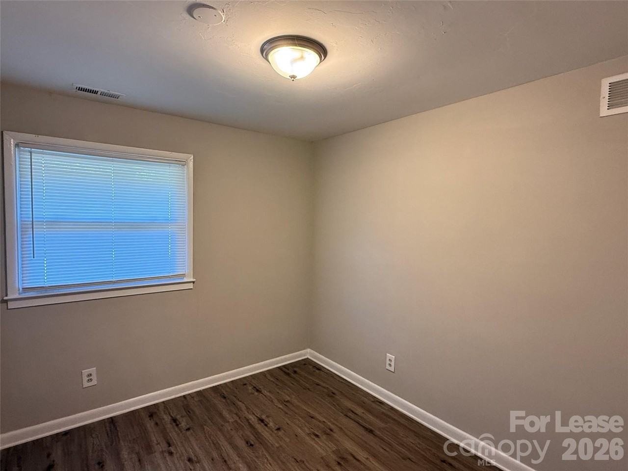807 E 4th Ave - Photo 6 of 15