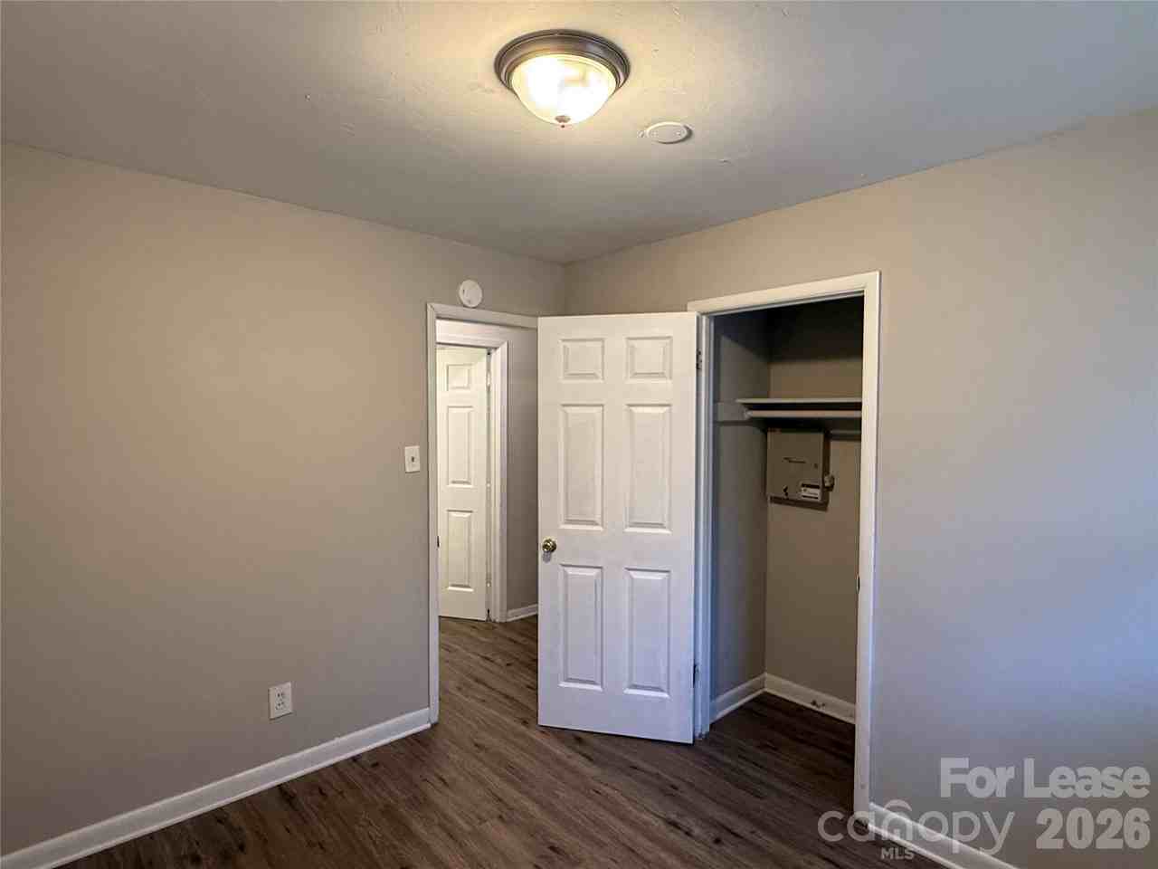 807 E 4th Ave - Photo 7 of 15