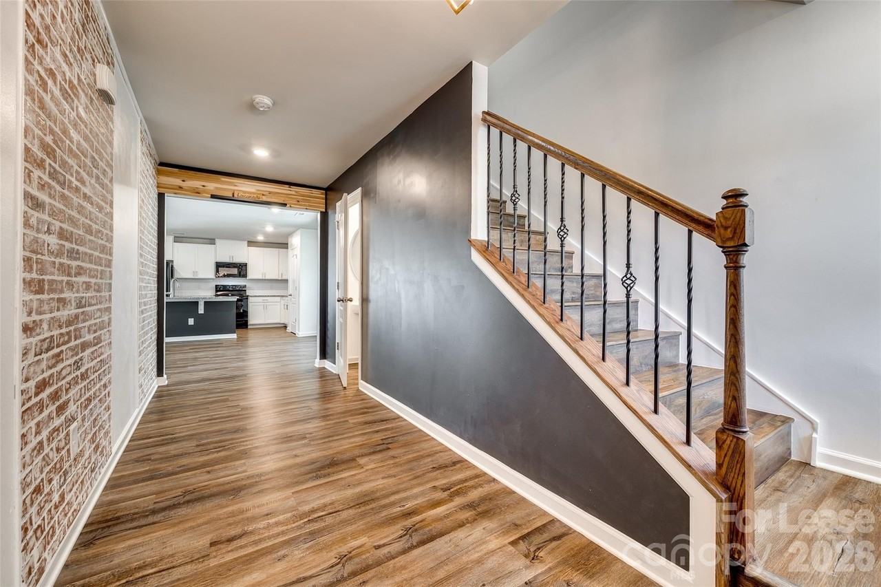 1131 Ava Trail Ln - Photo 4 of 35