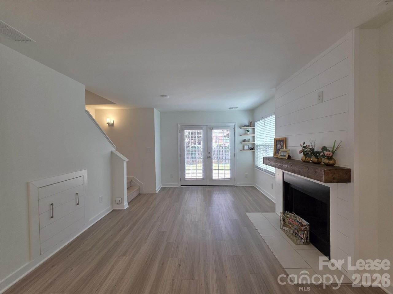 1525 Briar Creek Rd #B - Photo 5 of 14