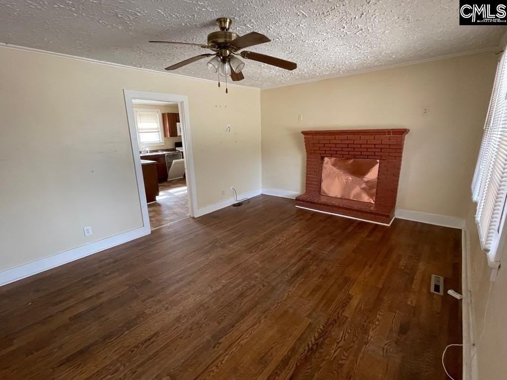 651 Lincoln Ave - Photo 2 of 11