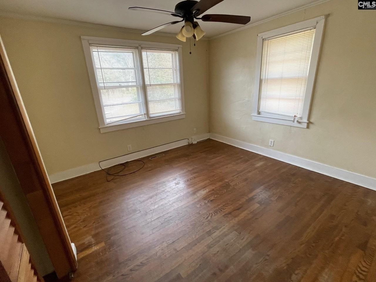 651 Lincoln Ave - Photo 6 of 11