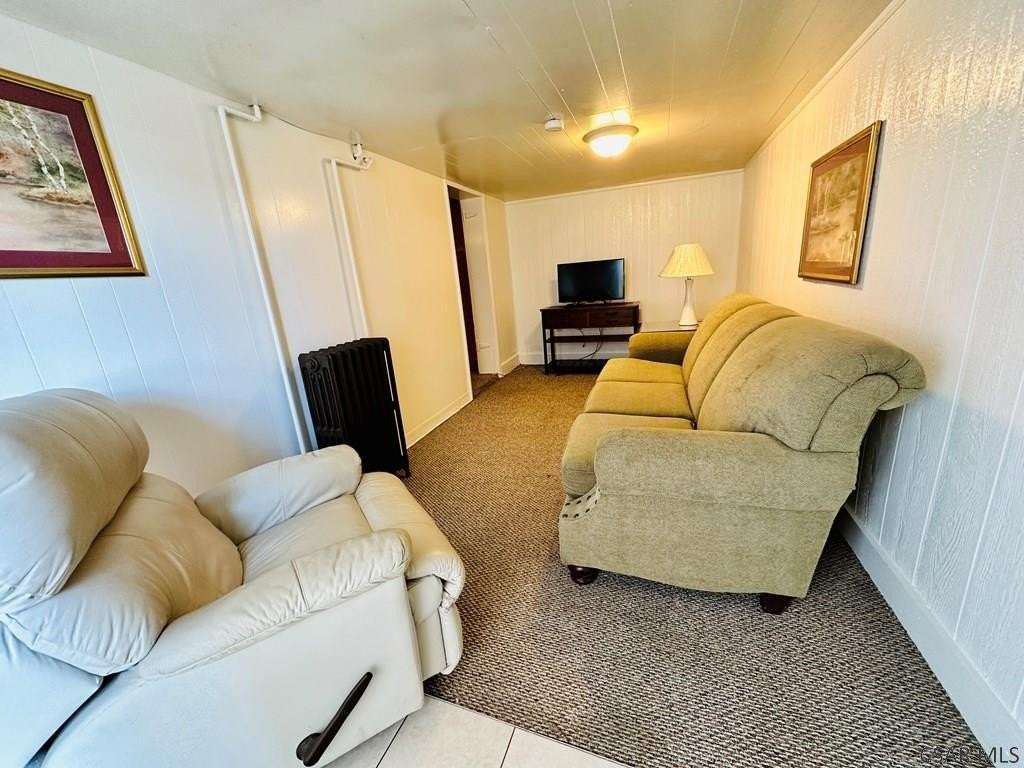 913 Old Scalp Ave - Photo 3 of 9