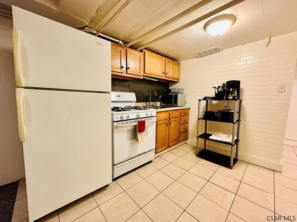 913 Old Scalp Ave - Photo 4 of 9