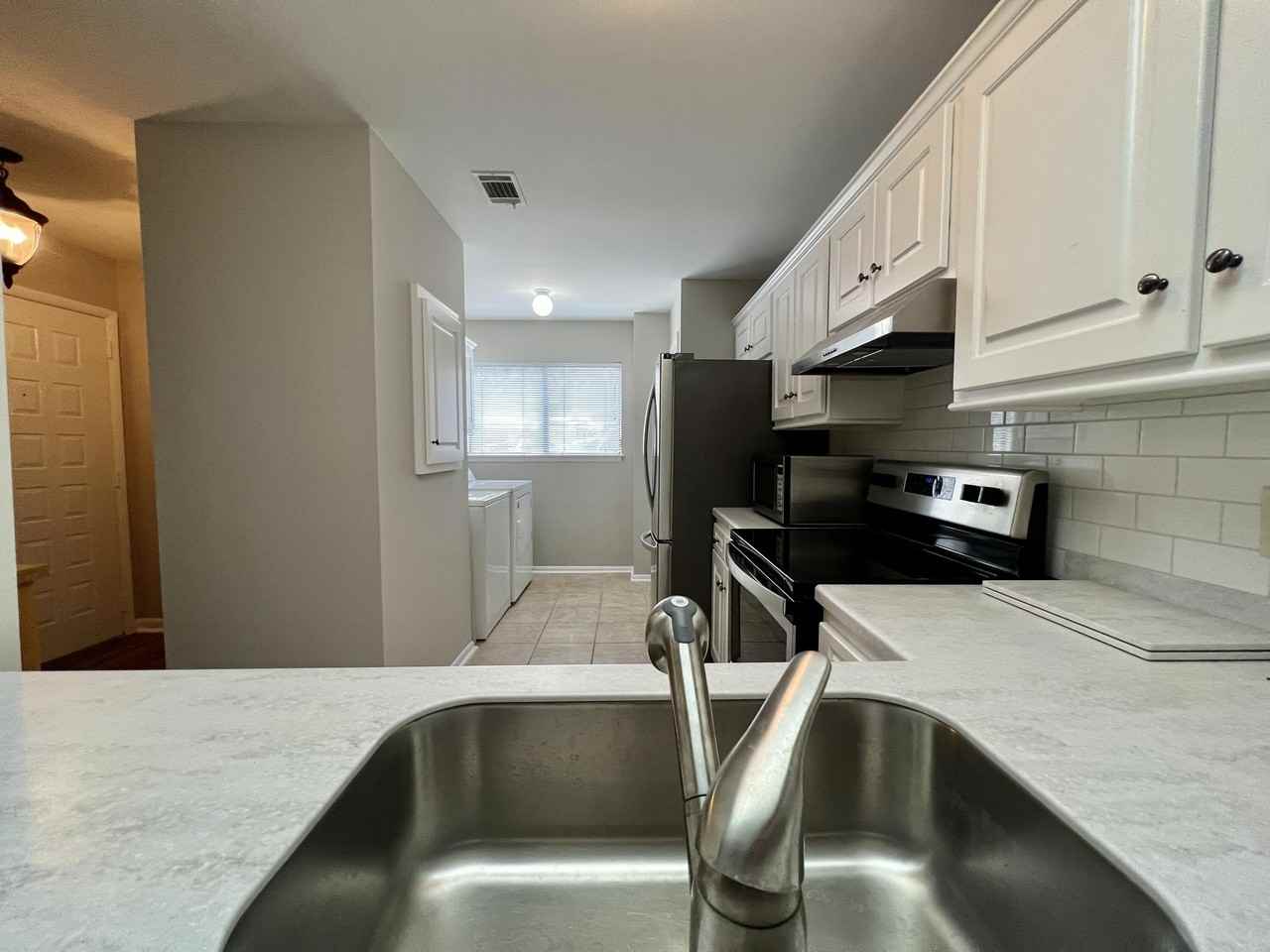 1140 Hidden Cove Dr #H - Photo 7 of 23
