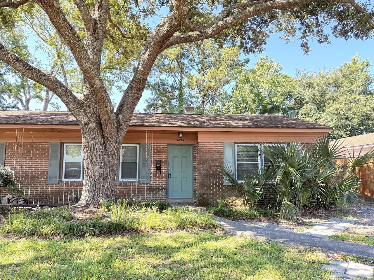 639 Windermere Blvd #B - Photo 2 of 23