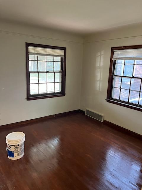 8350 Roselawn St - Photo 3 of 4