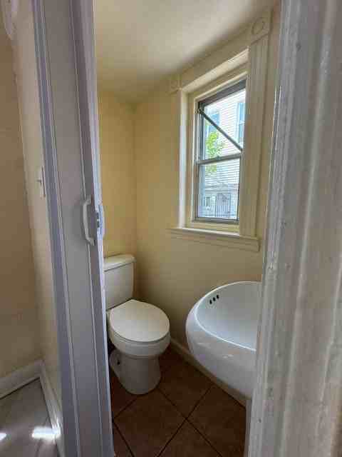 522 N 58th St - Photo 5 of 18