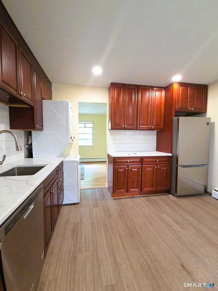 43 Fairview Dr #2 - Photo 2 of 9