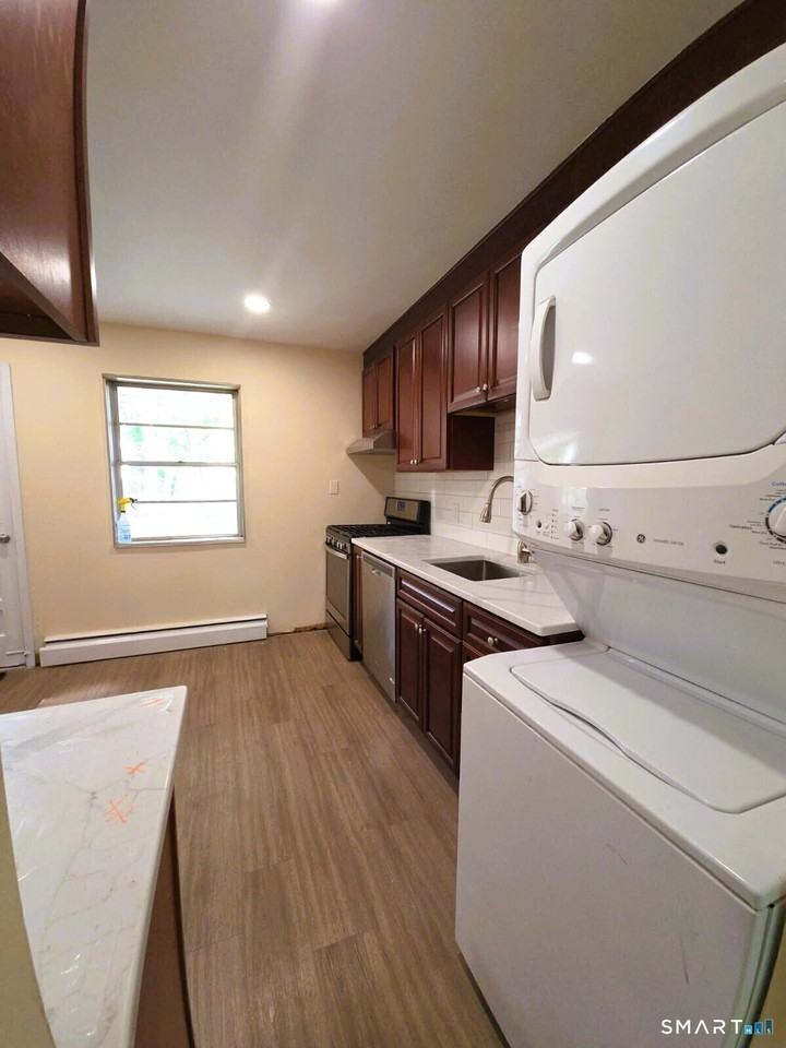 43 Fairview Dr #2 - Photo 3 of 9