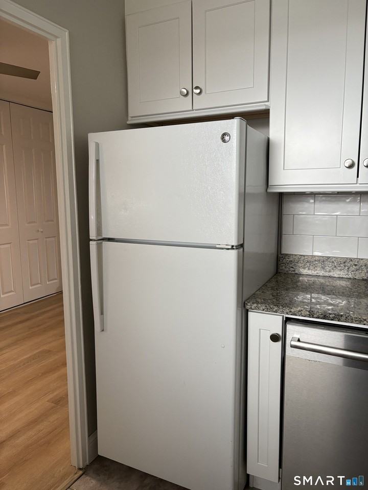 444 Bedford St #5M - Photo 5 of 16