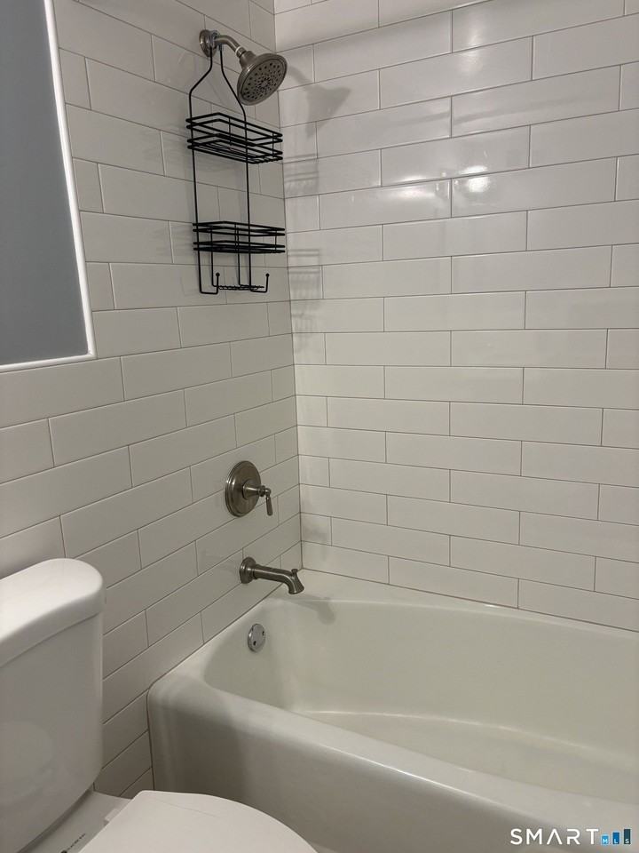 444 Bedford St #5M - Photo 7 of 16
