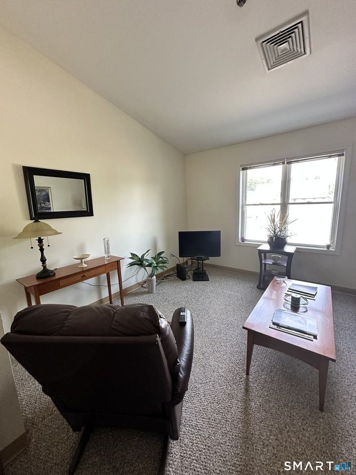 179 Main St #A - Photo 4 of 16