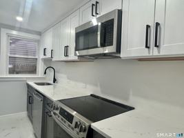 featured image of 100 Holmes Ave