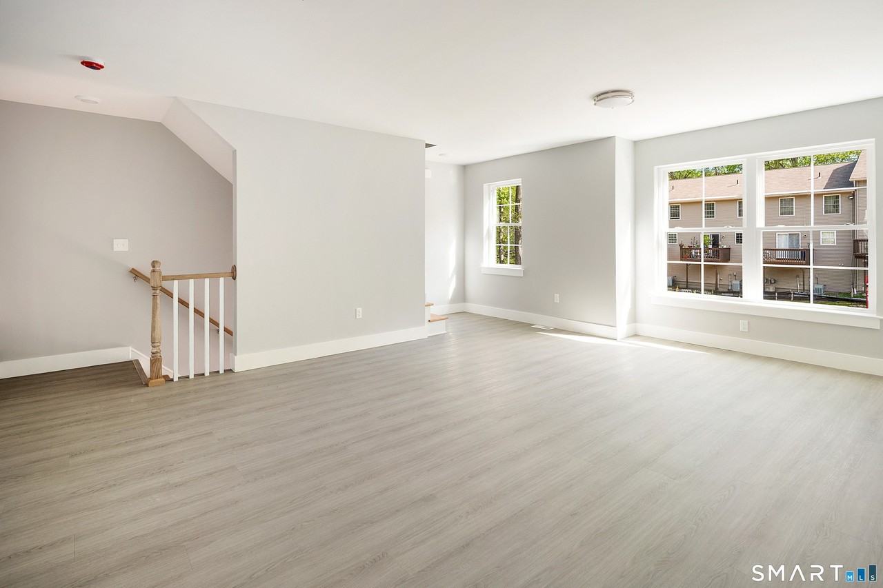 91 Taft Pt #9 - Photo 3 of 22