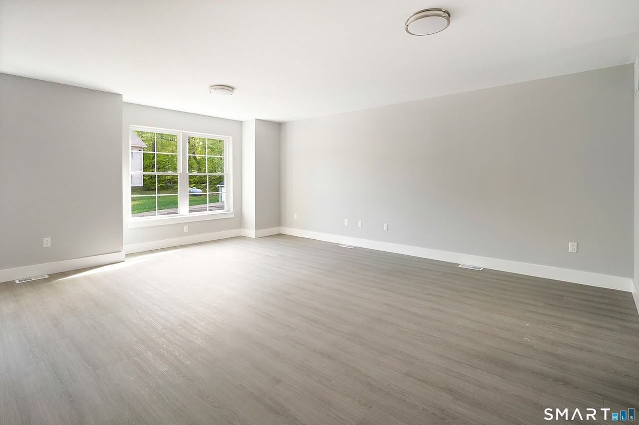 91 Taft Pt #9 - Photo 4 of 22