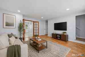 featured image of 1 Union Ave #11