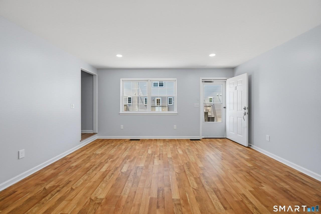 1 Union Ave #11 - Photo 4 of 35
