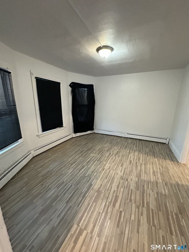 1036 Maplewood Ave #1 - Photo 3 of 14
