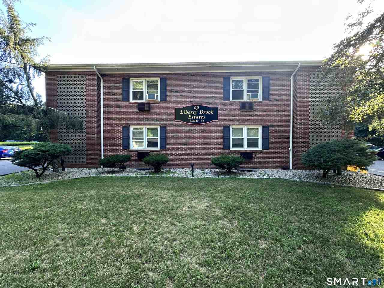 136 Liberty St - Photo 2 of 16