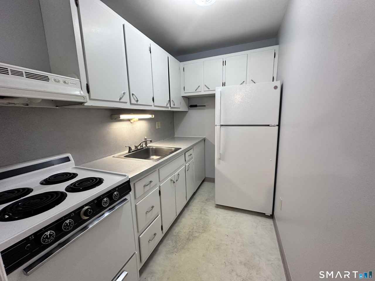 136 Liberty St - Photo 7 of 16