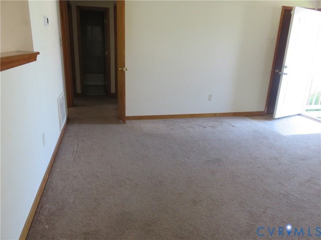 101 N Mapleleaf Ave - Photo 2 of 8