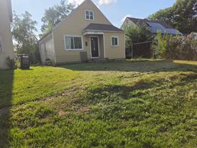 2283 Hiawatha Park Dr - Photo 1 of 1