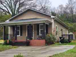 featured image of 312 Broad Dr Sw