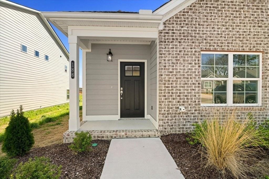 186 Andros Dr - Photo 3 of 35