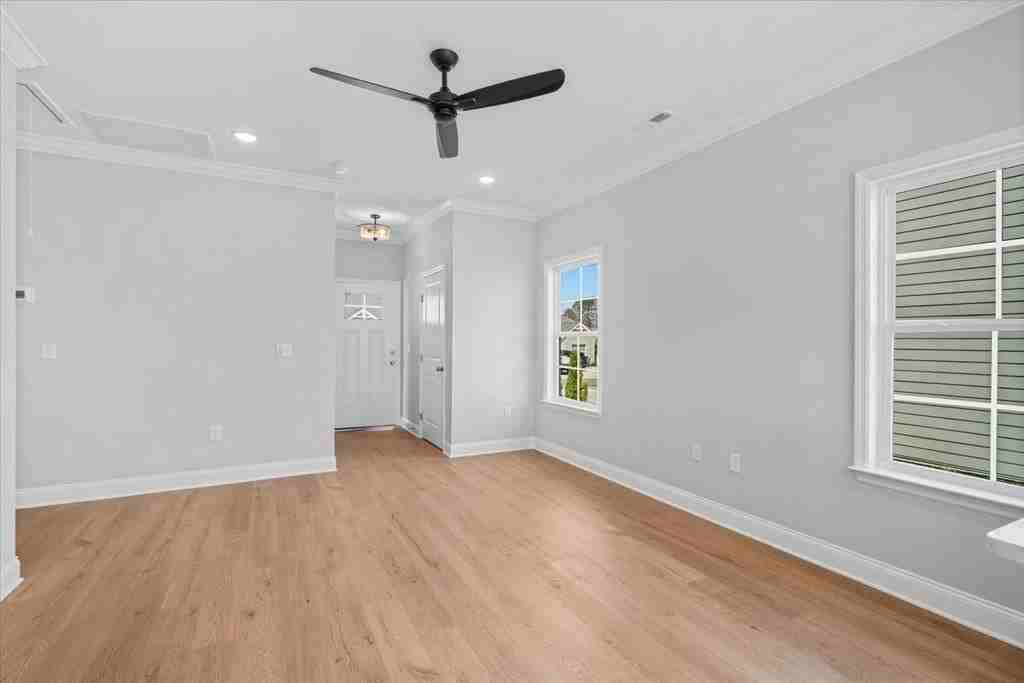 186 Andros Dr - Photo 7 of 35