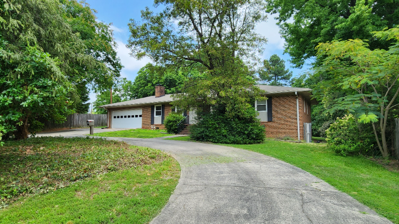2703 Candlenut Rd - Photo 3 of 26
