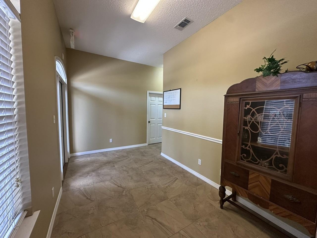 301 S Ferdon Blvd #STEC - Photo 6 of 11