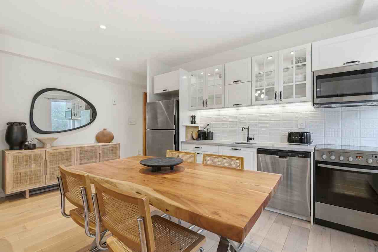 3940 Ch De La Côte-Des-Neiges - Photo 4 of 25