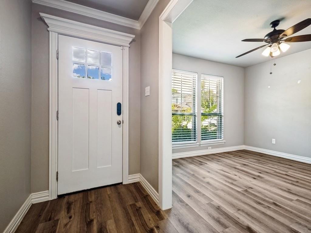 122 Elm Ln - Photo 2 of 19