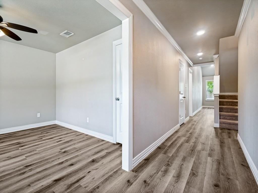 122 Elm Ln - Photo 4 of 19