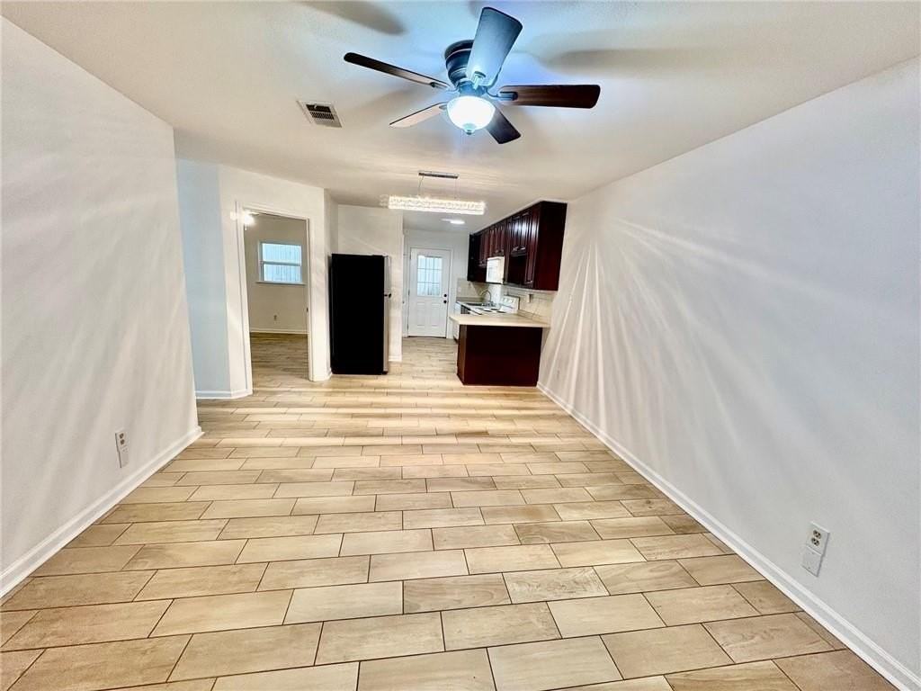 1507 Hickory St - Photo 4 of 15