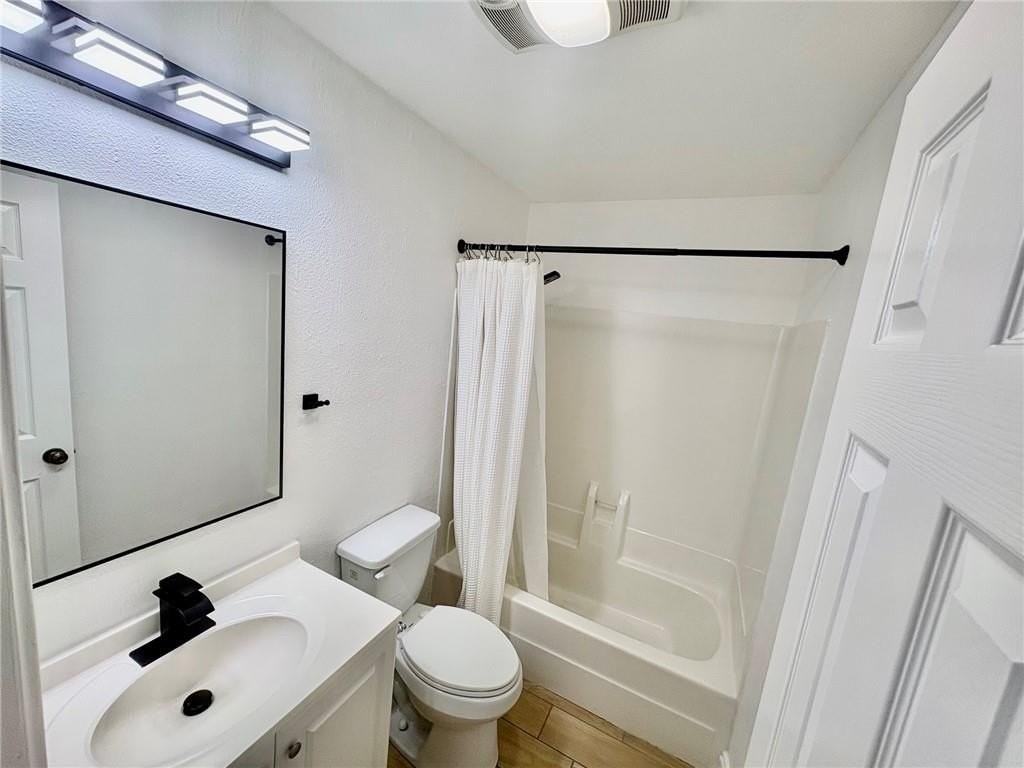 1507 Hickory St - Photo 7 of 15