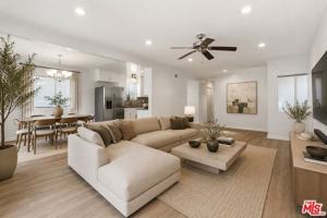featured image of 6033 Fallbrook Ave