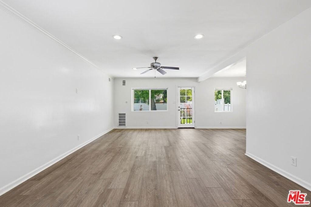 6033 Fallbrook Ave - Photo 3 of 17