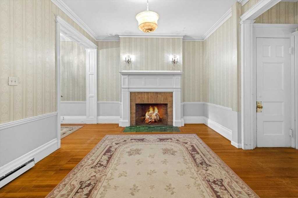 1757 Beacon 3 - Photo 4 of 26