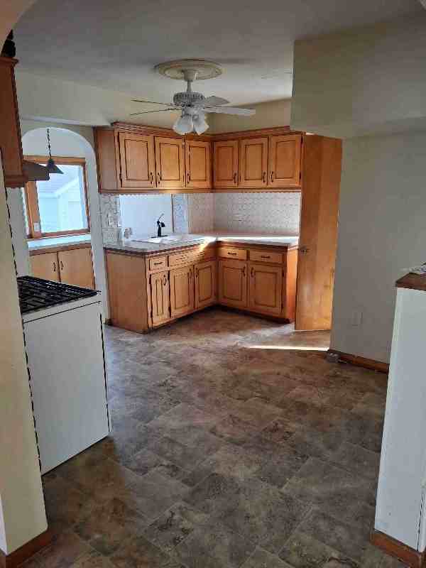 1328 Westth. - Photo 5 of 7
