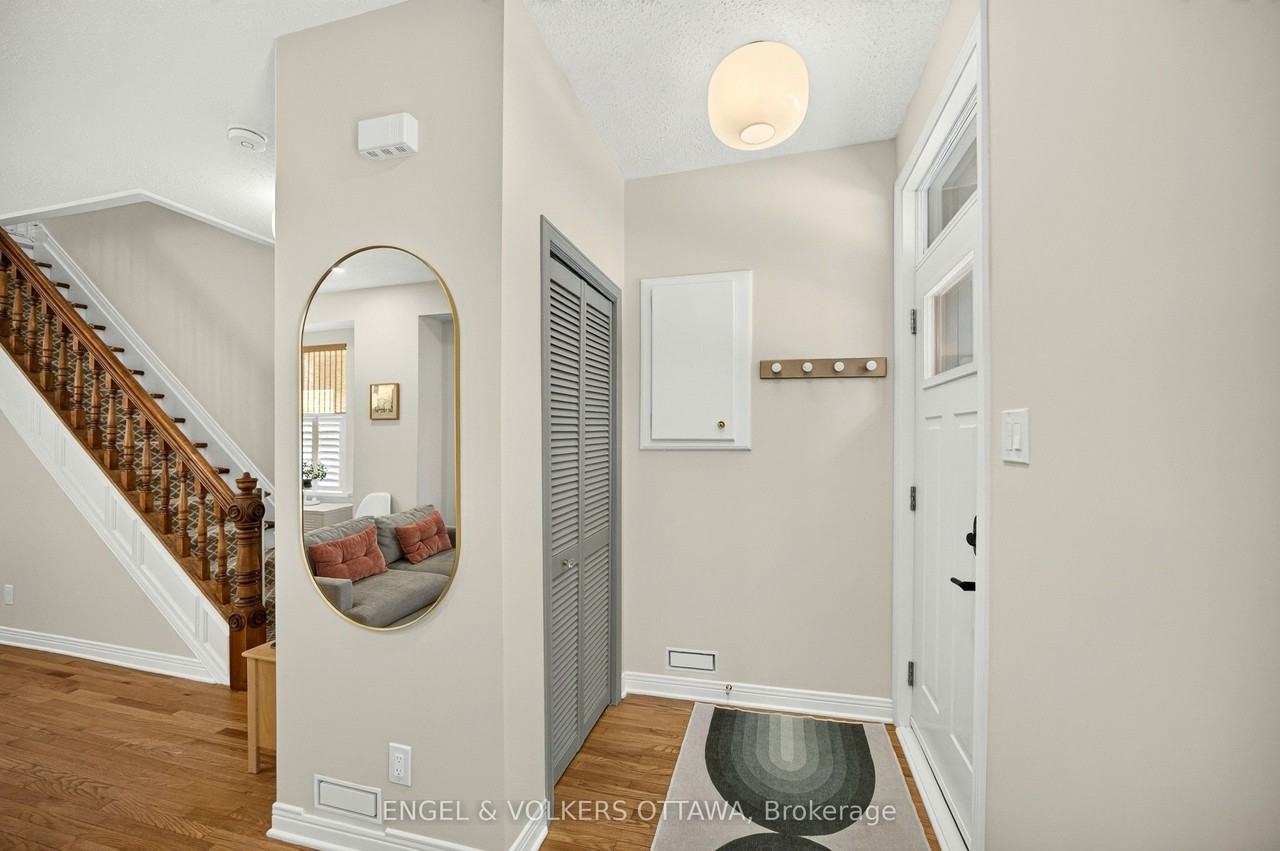 68 Upper Lorne Pl - Photo 5 of 47