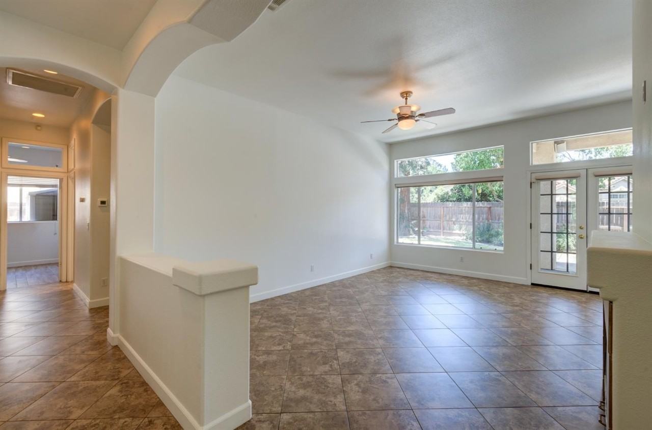 5508 W Bluff Ave - Photo 7 of 22